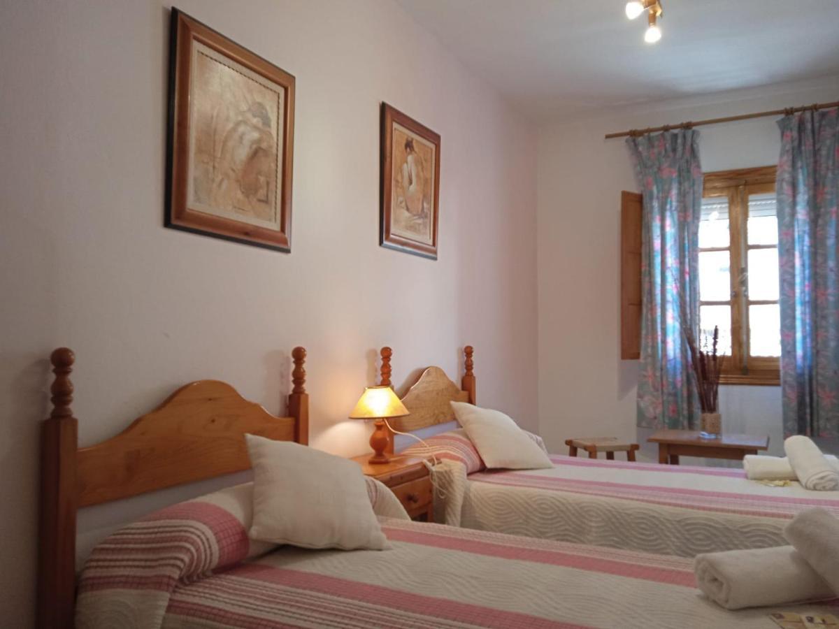 Pension La Sierra Cortes de la Frontera Extérieur photo