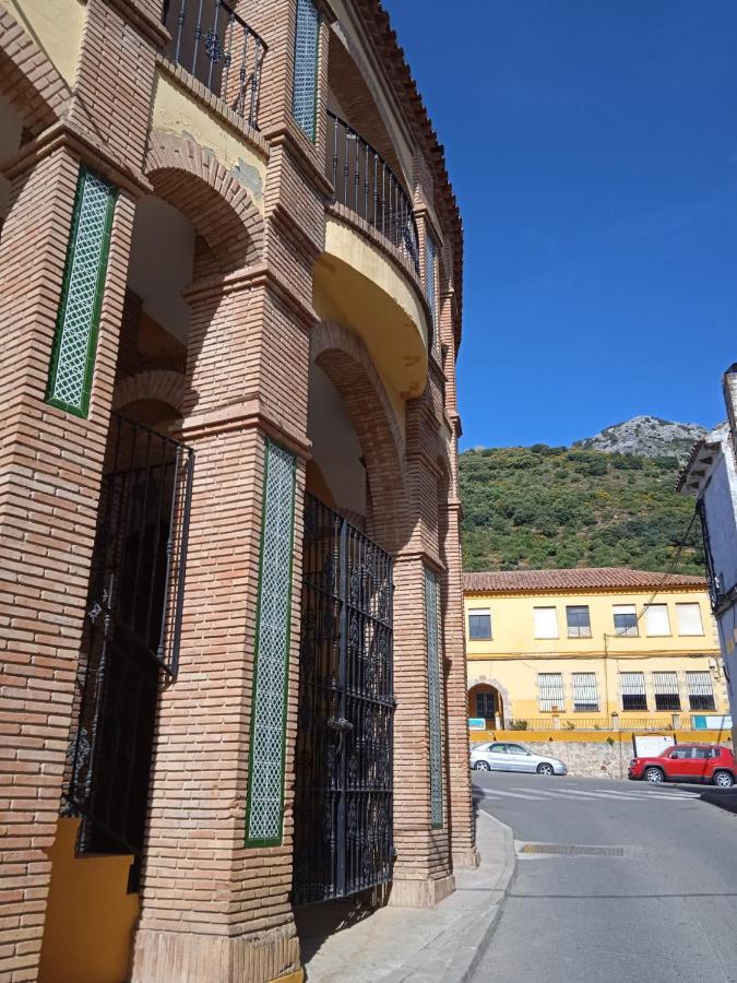 Pension La Sierra Cortes de la Frontera Extérieur photo